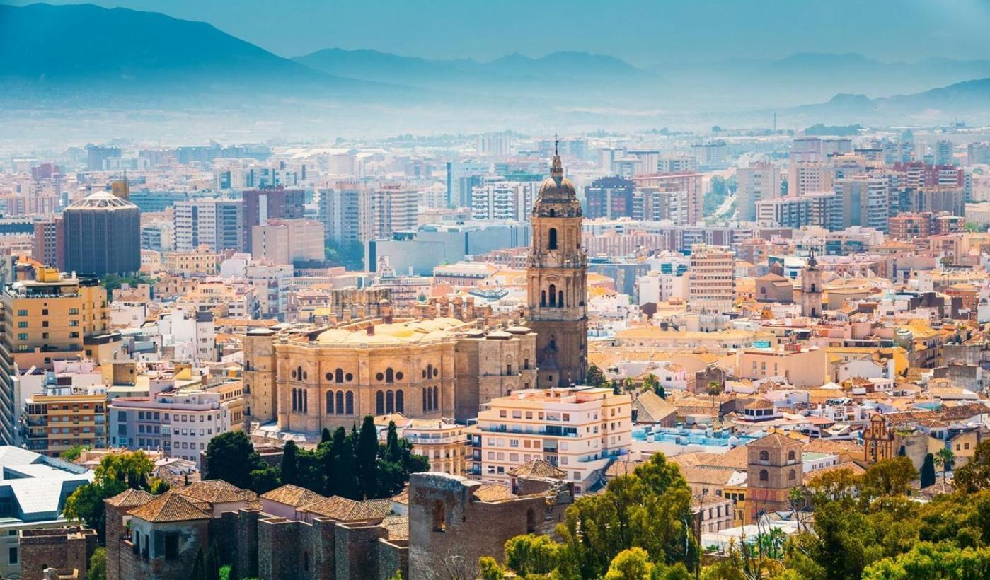 Calu Homes Cerca De Estacion De Tren Málaga Buitenkant foto